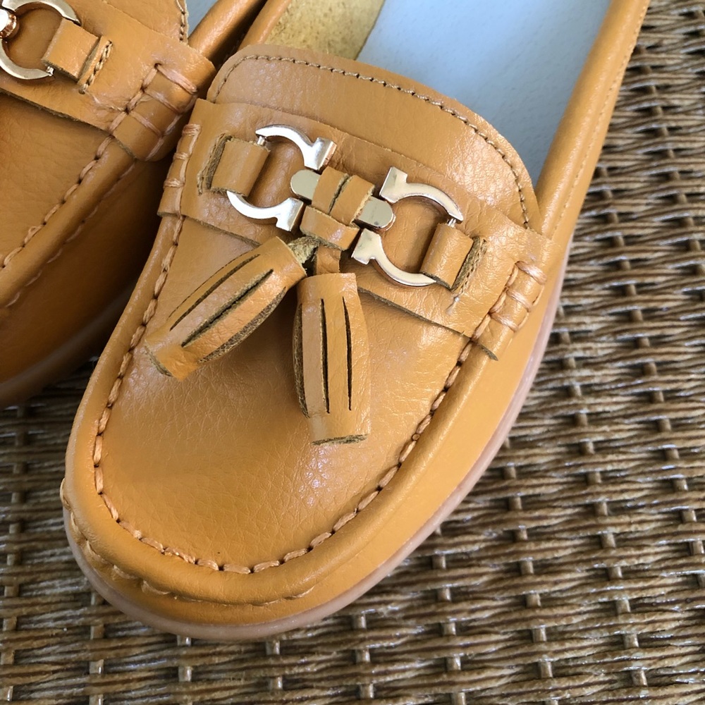 🌻🌻🌻 Leather Loafer Slide 🌻🌻🌻 - Picture 4 of 14